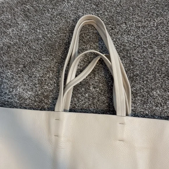 WORN ONCE CUYANA EASY TOTE - Picture 6 of 7